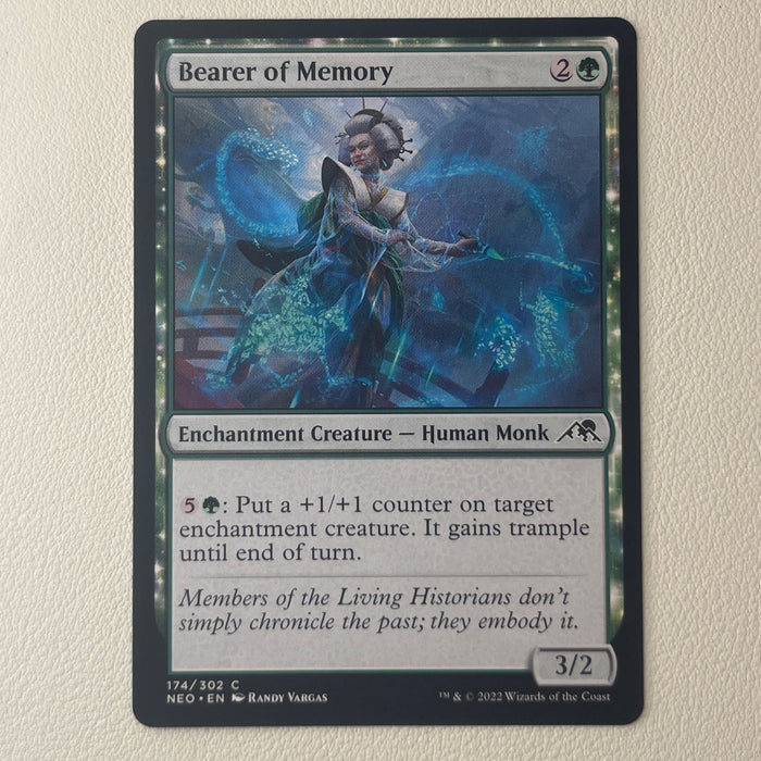 Bearer of Memory - Kamigawa: Neon Dynasty 174