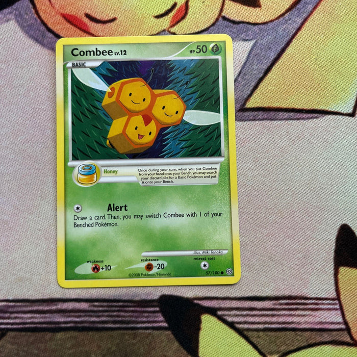 Combee - Stormfront 57/100