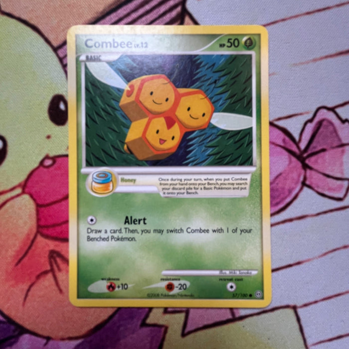 Combee - Stormfront 57/100