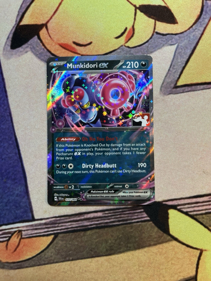 Munkidori ex - Holo - Play! Prize Pack Stamp - Shrouded Fable 037/064