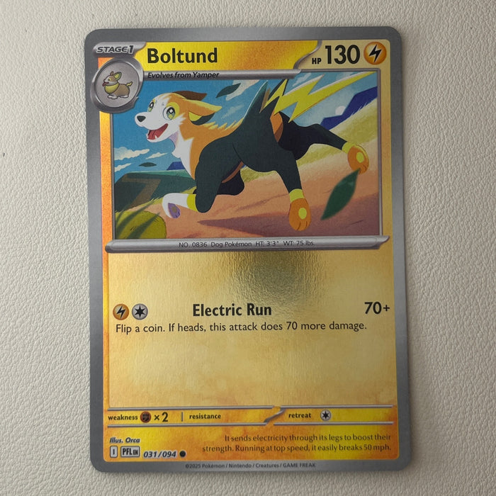 Boltund - Reverse Holo - Phantasmal Flames 031/094