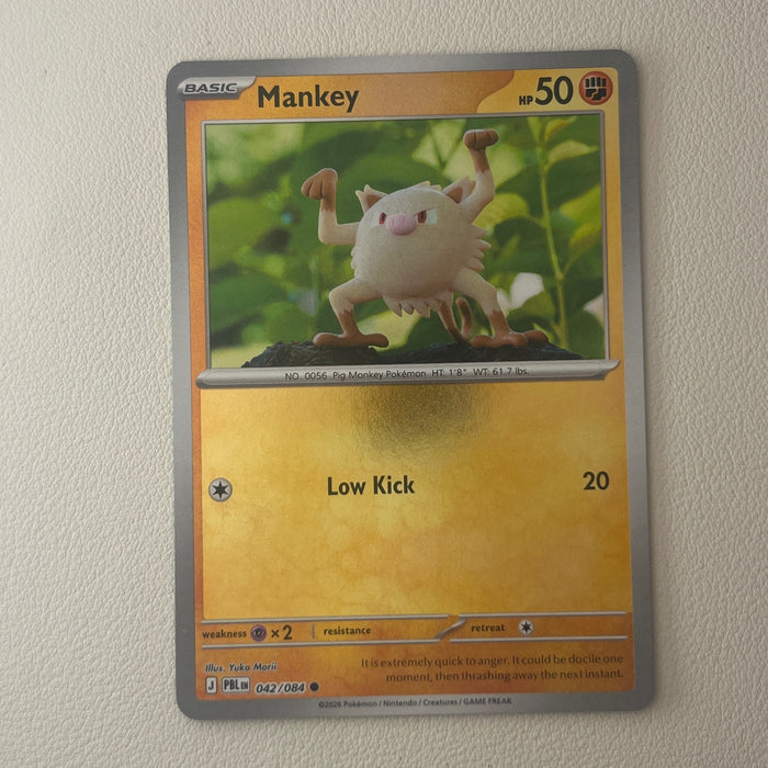 Mankey - Reverse Holo - Pitch Black 042/084