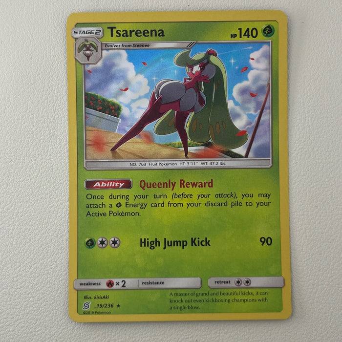 Tsareena - Holo - Unified Minds 19/236